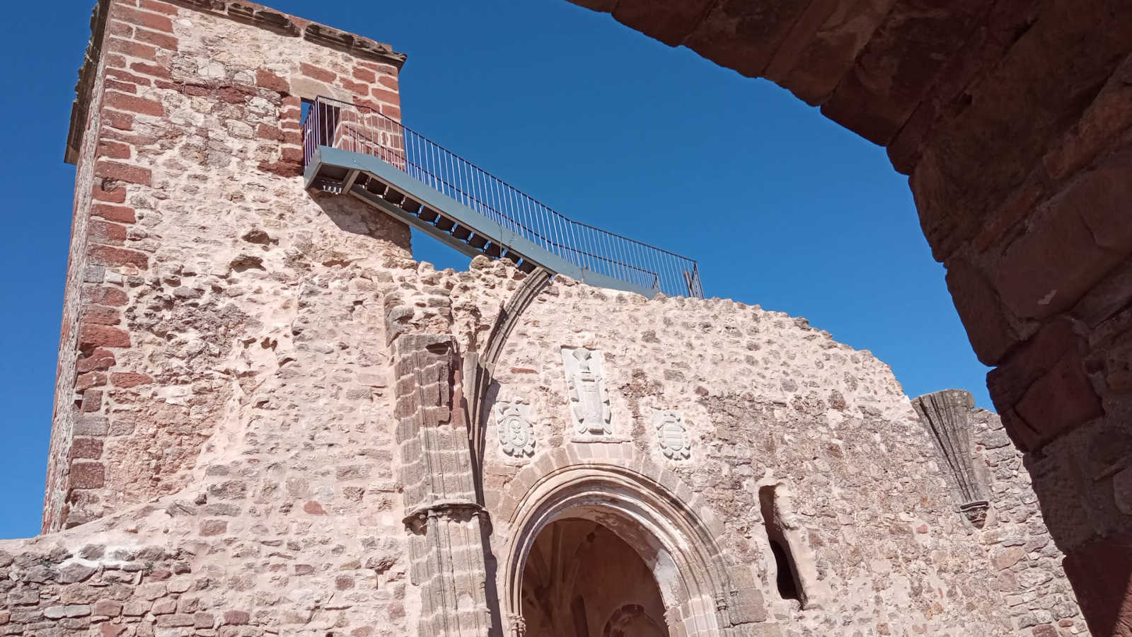 Iglesia de Santa Catalina de Fuenllana